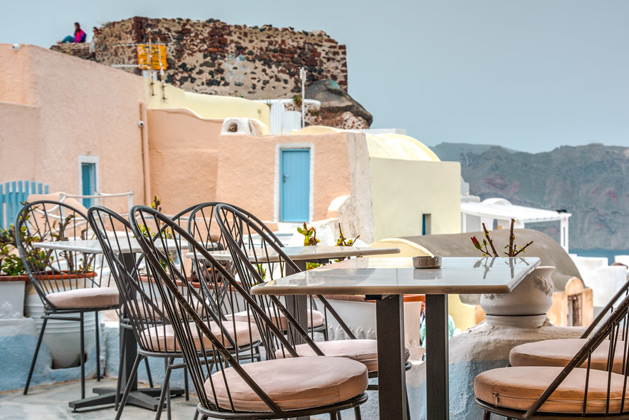 Santorini Restaurant - Kastro oia houses